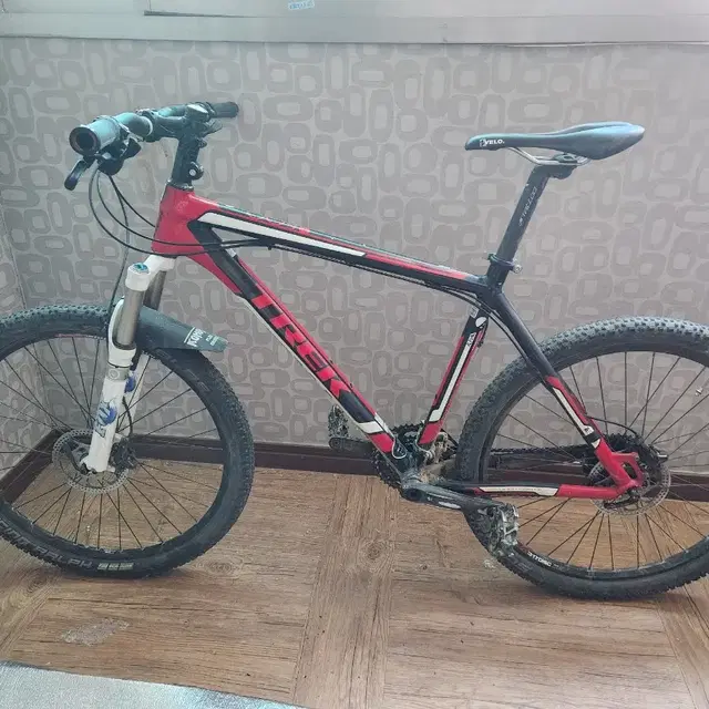 mtb 트렉 8500 (울산 직거래)