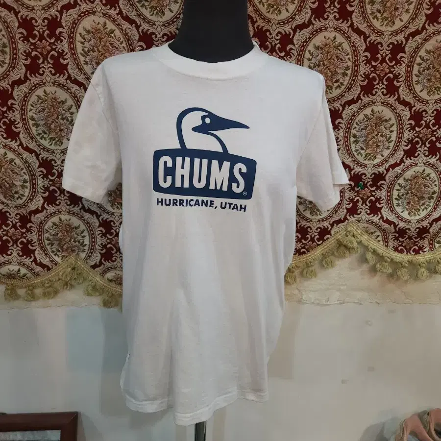 첨스 chums 빅로고 화이트 반팔티