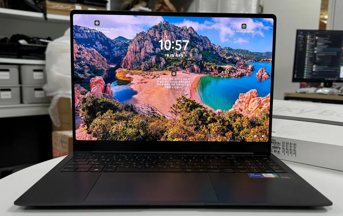 [삼성]갤럭시북3 프로 NT960XFT-A51AG i5/16GB/256G