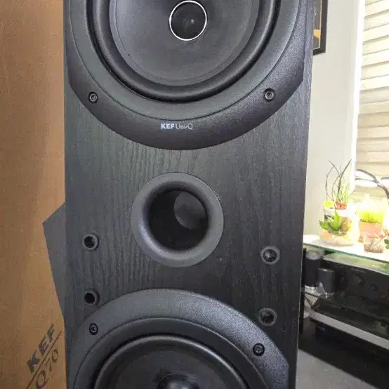 영국제 KEF Q70 동축스피커