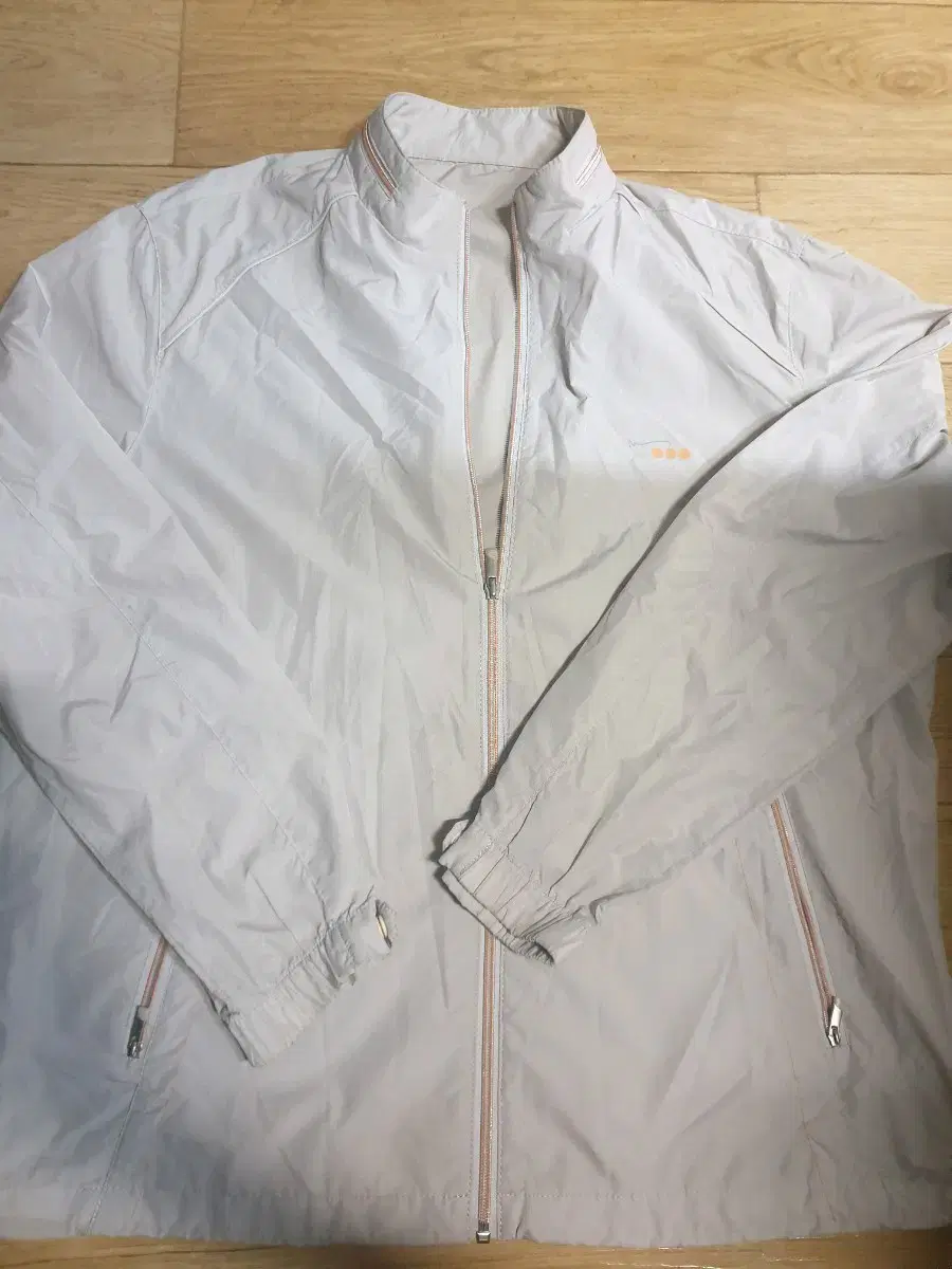 PAT lightweight windbreaker in good condition, size 100