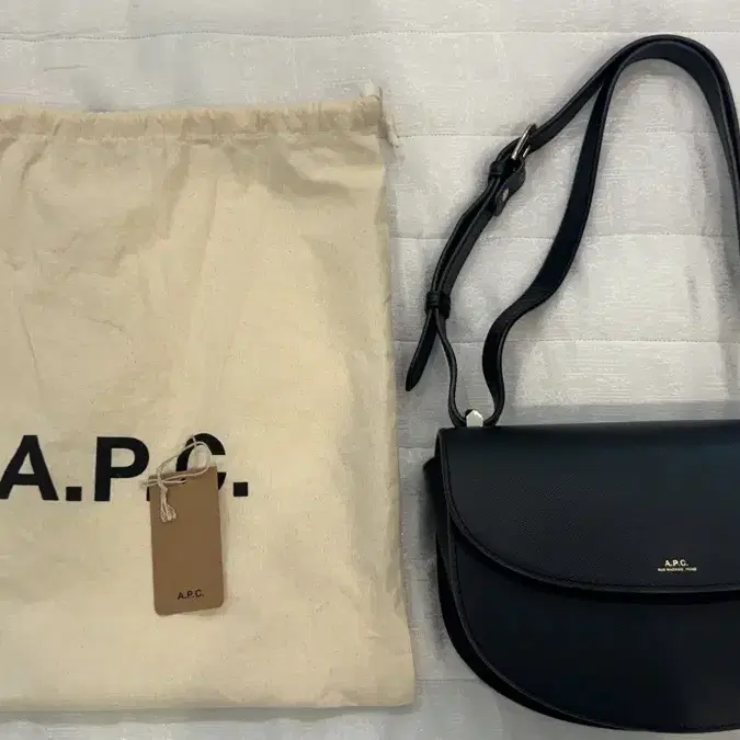 A.P.C 아페쎄 제네바백 사피아노 블랙