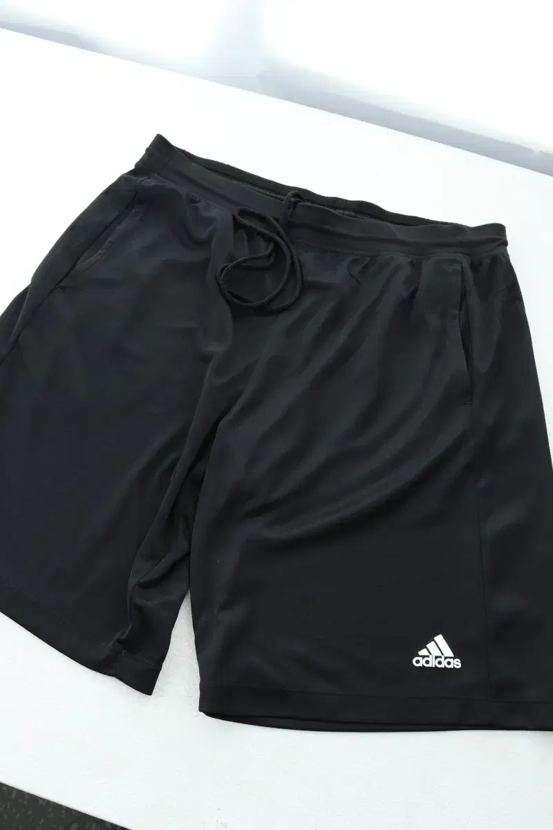 (L) Adidas Vahn Trousers Black Banded Training Limited Edition-EA0