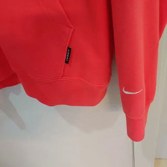 NIKE  SWOOSH  나이키 스우시 (대장급)  간절기 후드 L