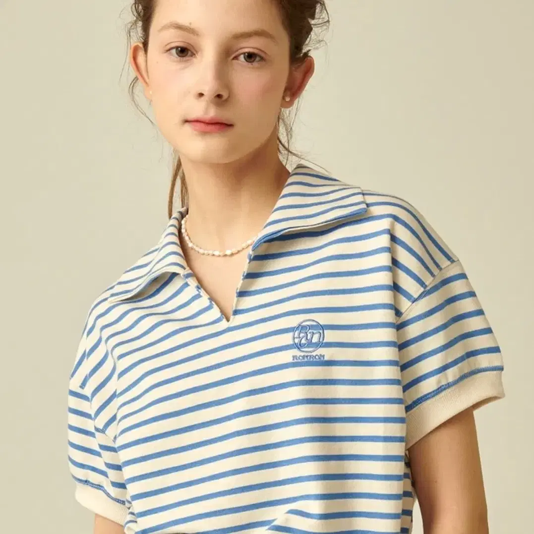 론론 STRIPE COLLAR HALF T-SHIRT 스트라이프티셔츠