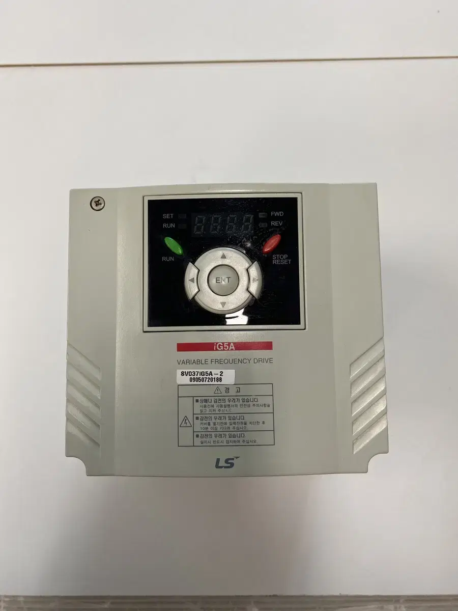 20번. SV037iG5A-2 (3상 220v .3.7kw)