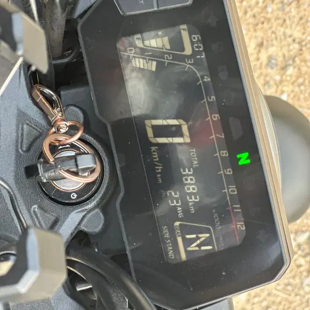 혼다 cb125r 20년식 3천km대 저렴히 판매합니다