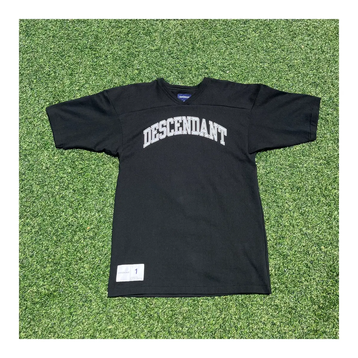 DESCENDANT LOGO TEE