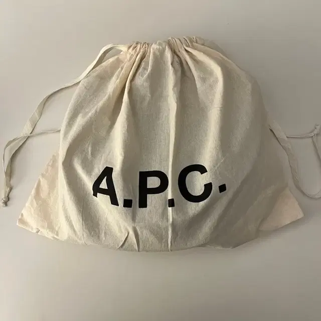 (구함) 아페쎄 apc 더스트백 구합니다