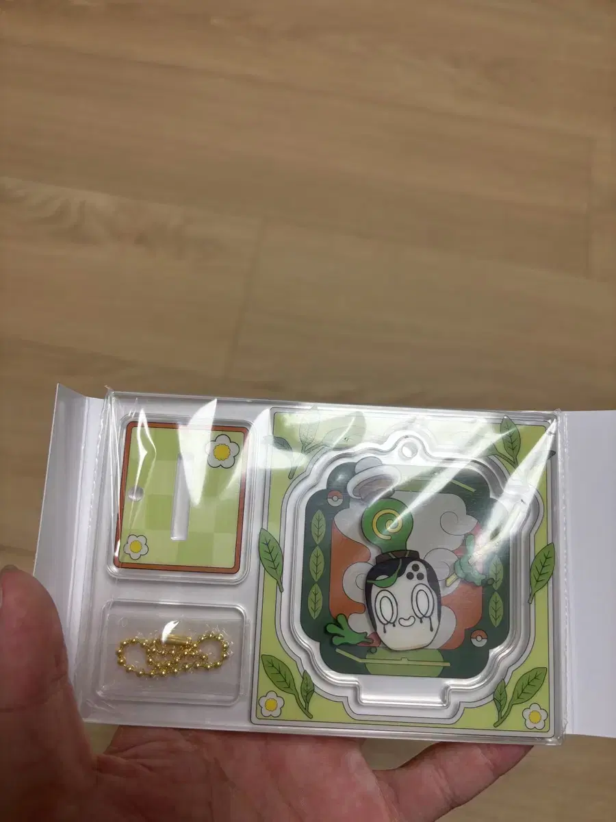 Pokémon Chades acrylic Stand