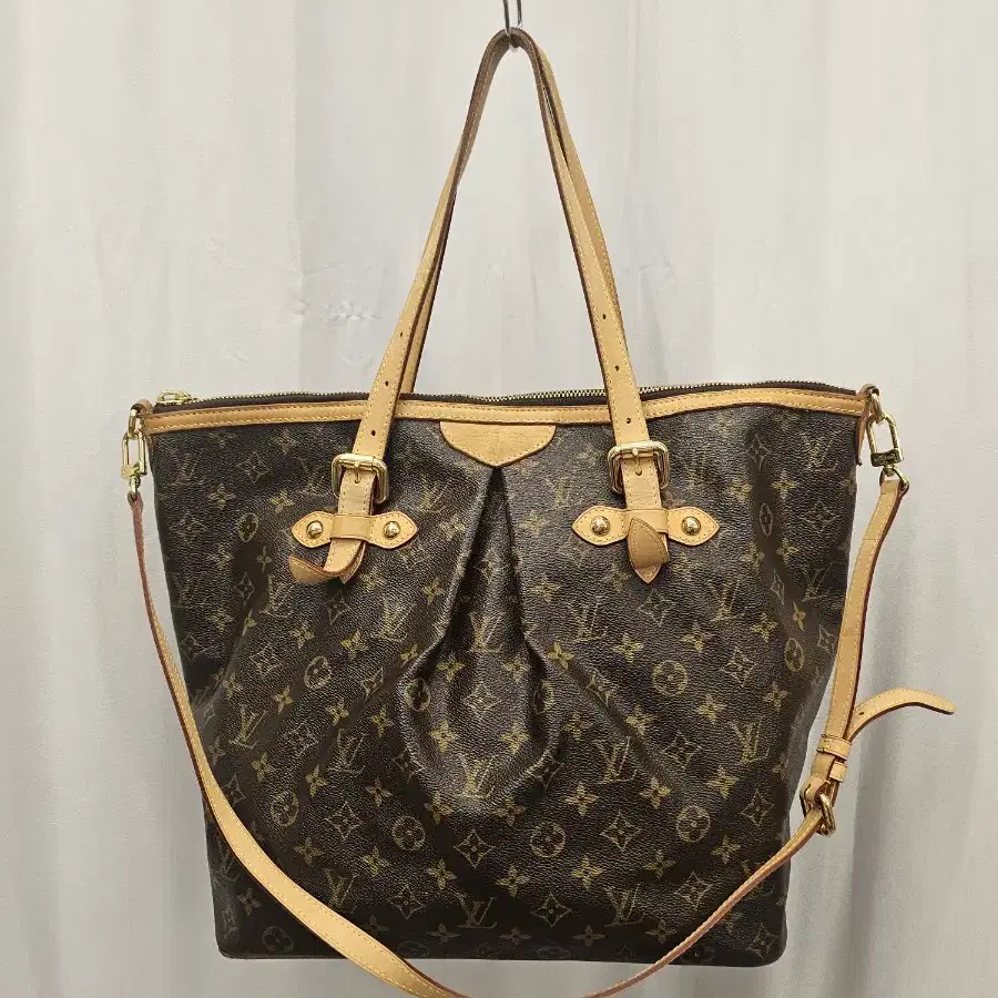 루이비통 LOUIS VUITTON 팔레모 GM 토드 숄더백