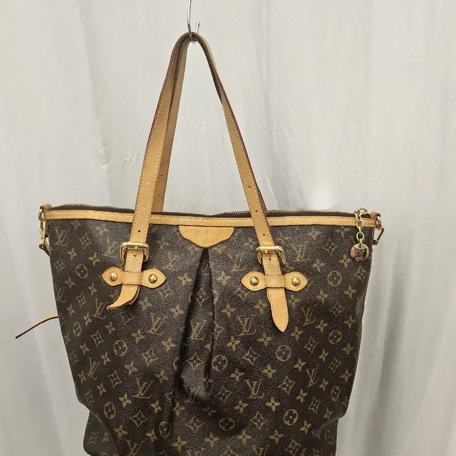 루이비통 LOUIS VUITTON 팔레모 GM 토드 숄더백