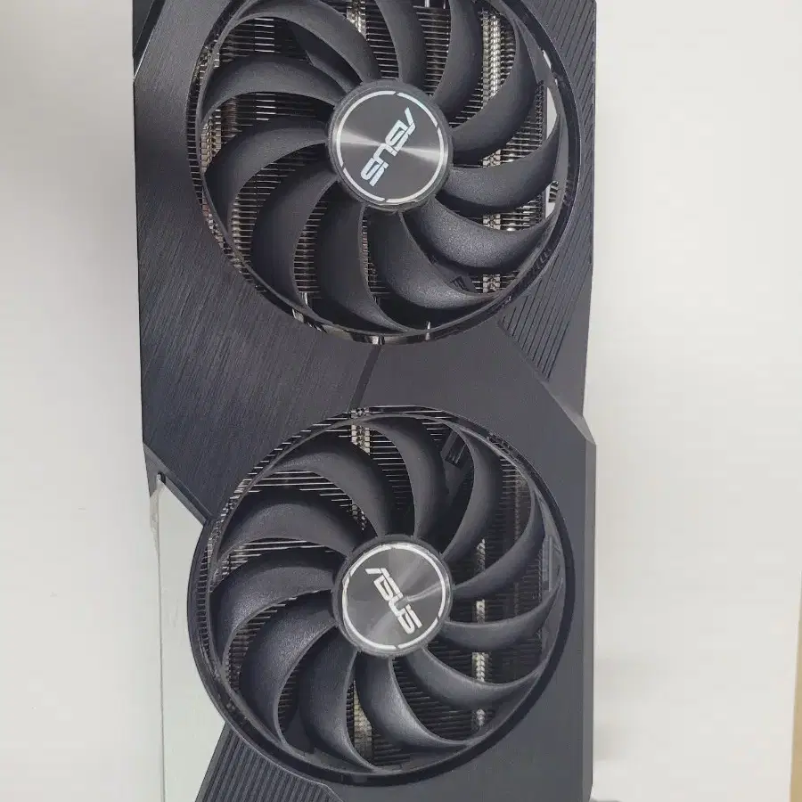 아수스 3060ti 그래픽카드 판매합니다.