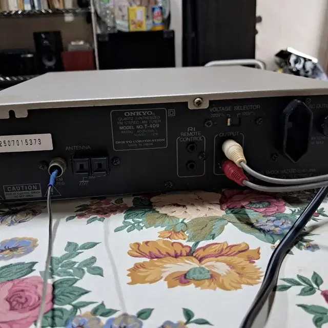 ONKYO STEREO TUNER T-409