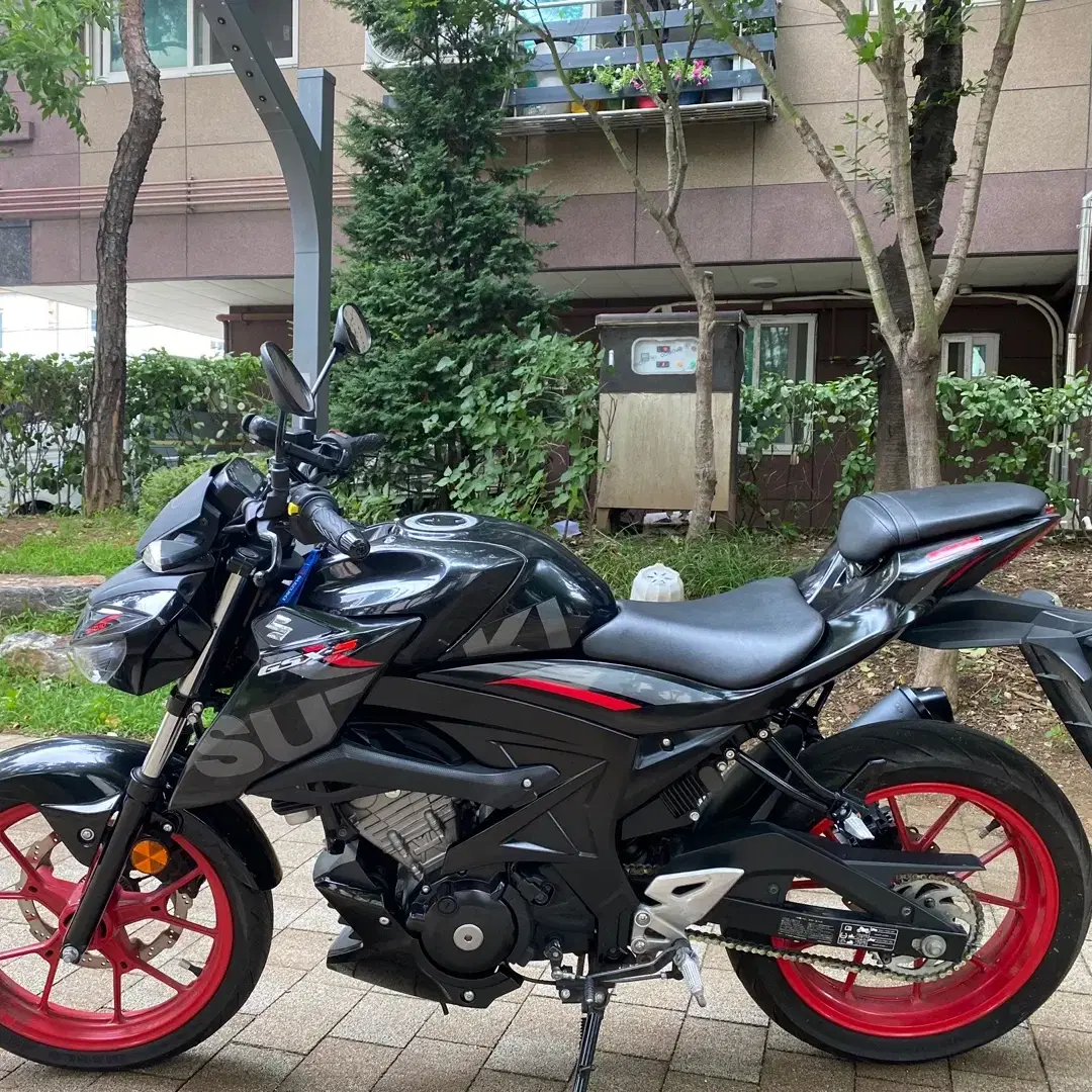 2019년 GSX-S125 깨끗한 바이크 판매합니다.