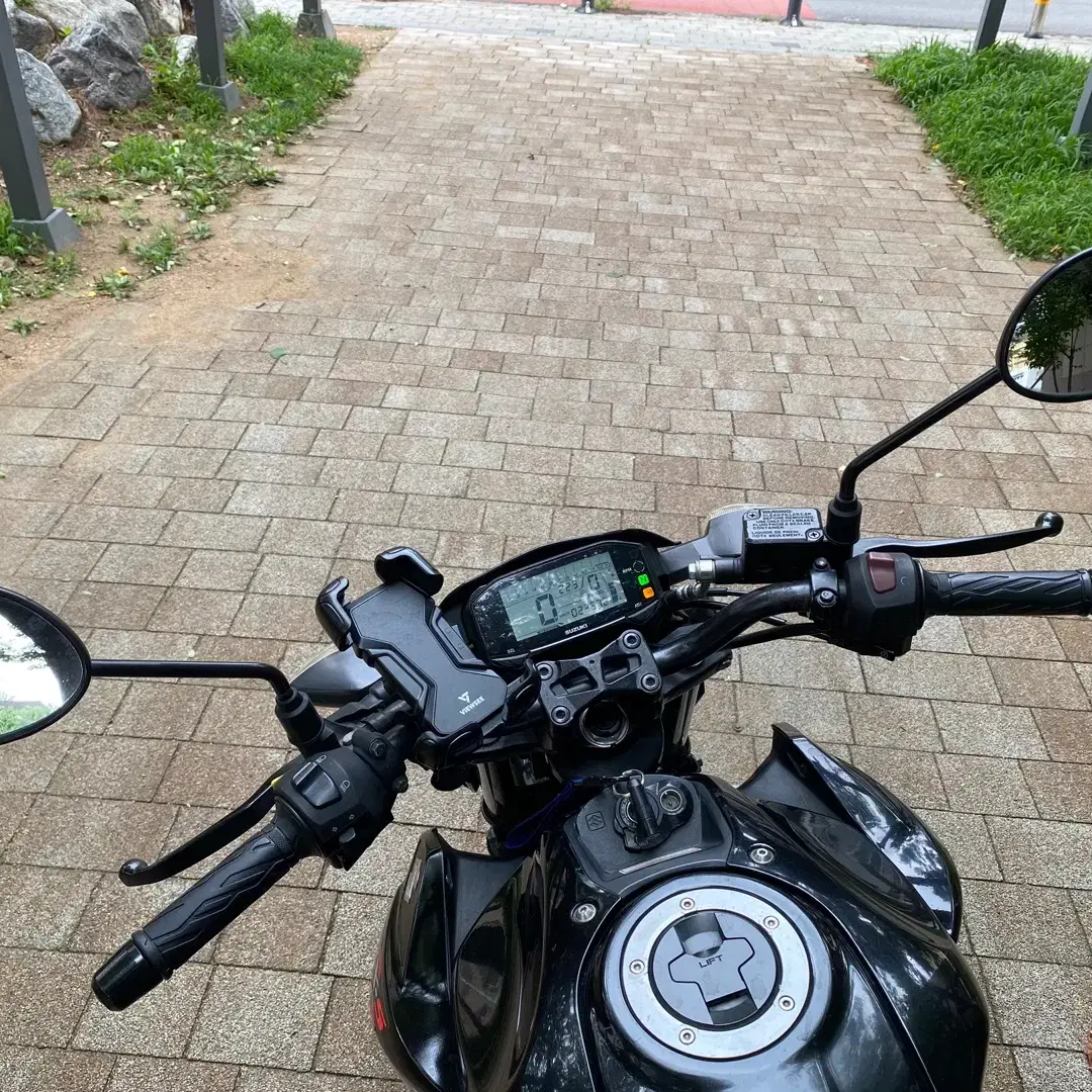 2019년 GSX-S125 깨끗한 바이크 판매합니다.