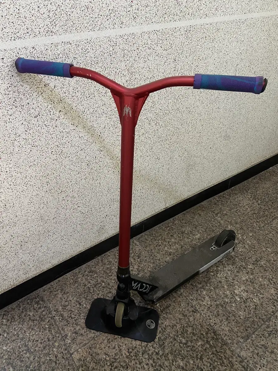 Blader Stunt Scooter (Communication, Lending, Selling)