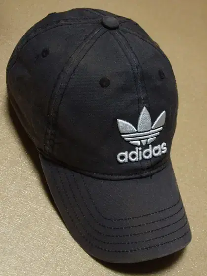 adidas Genuine Sunpainted WashVintage Brimmed Hat