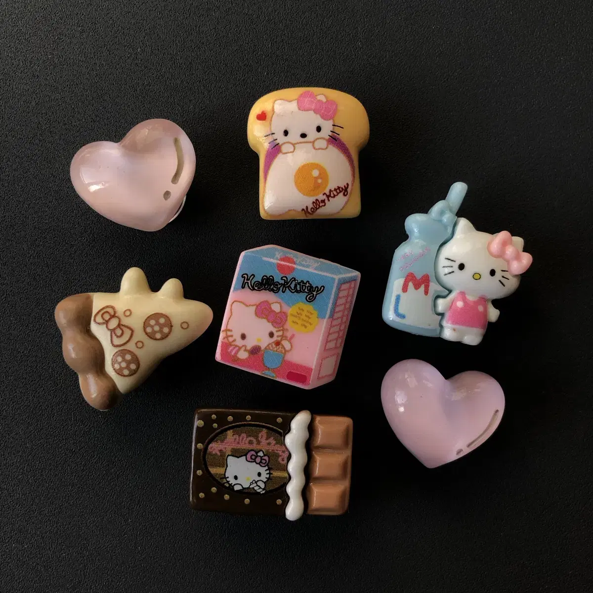 New) Kitty Sanrio Jibitsu Set