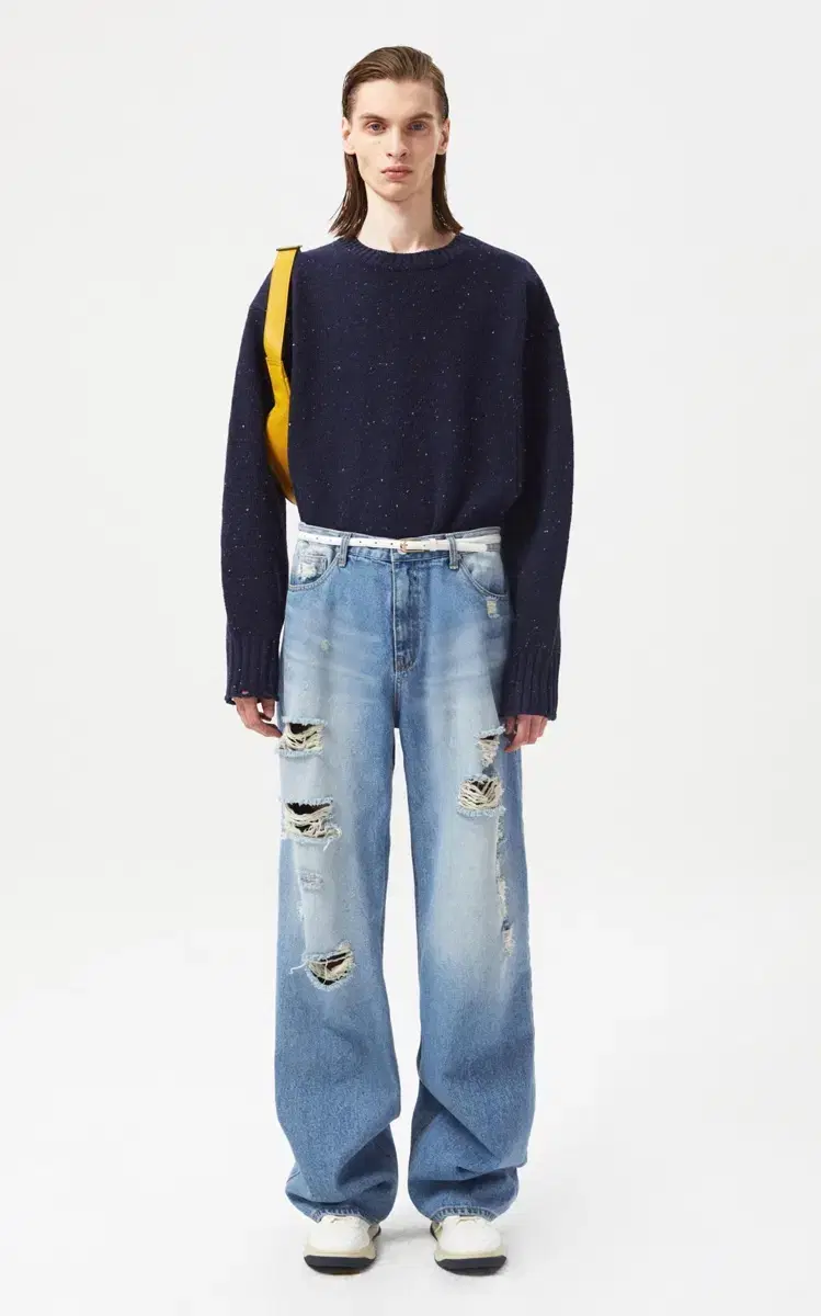 Tyler / Destroyed Wash Minor Denim Pants / 2