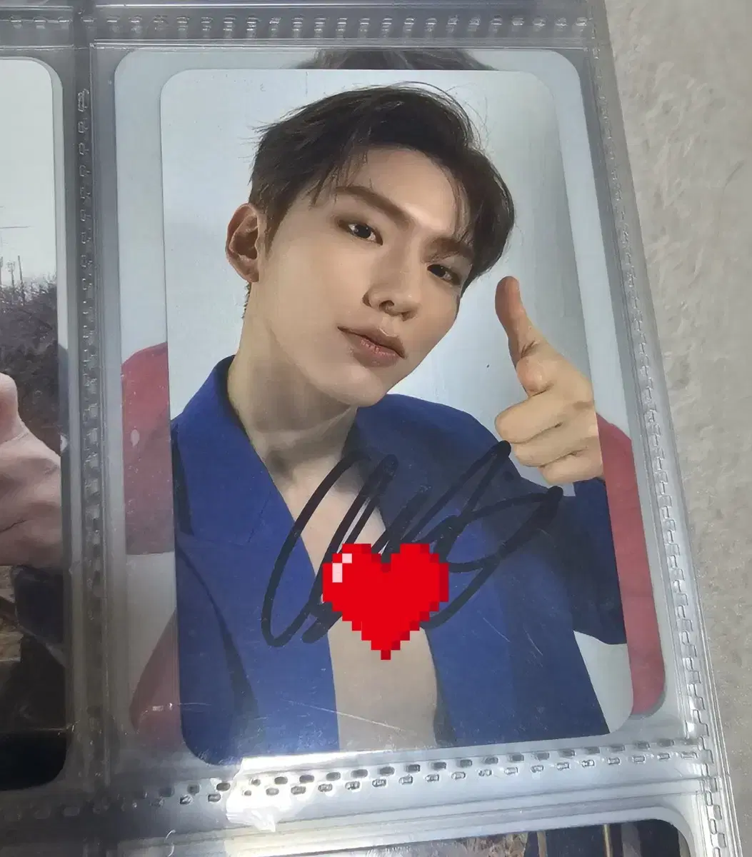 (price drop)monsta x kihyun sign poca