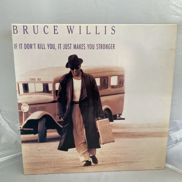 BRUCE WILLIS LP / AA2749