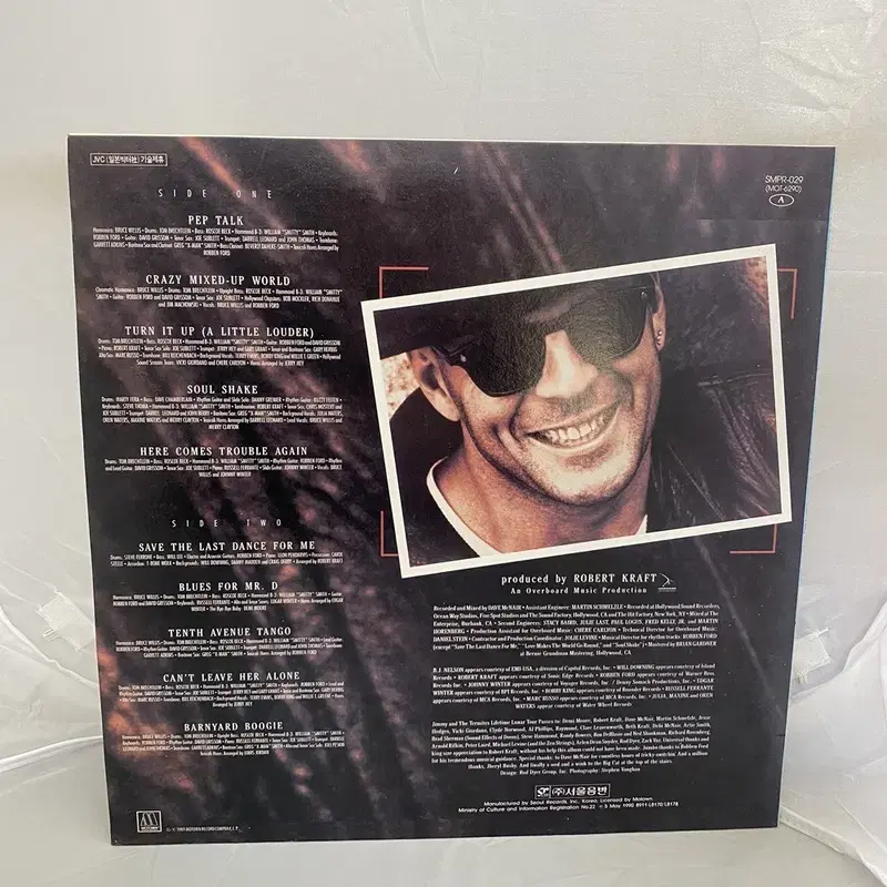 BRUCE WILLIS LP / AA2749