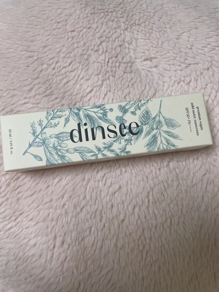 Dincy Vegan Mild Sunscreen New Arrivals