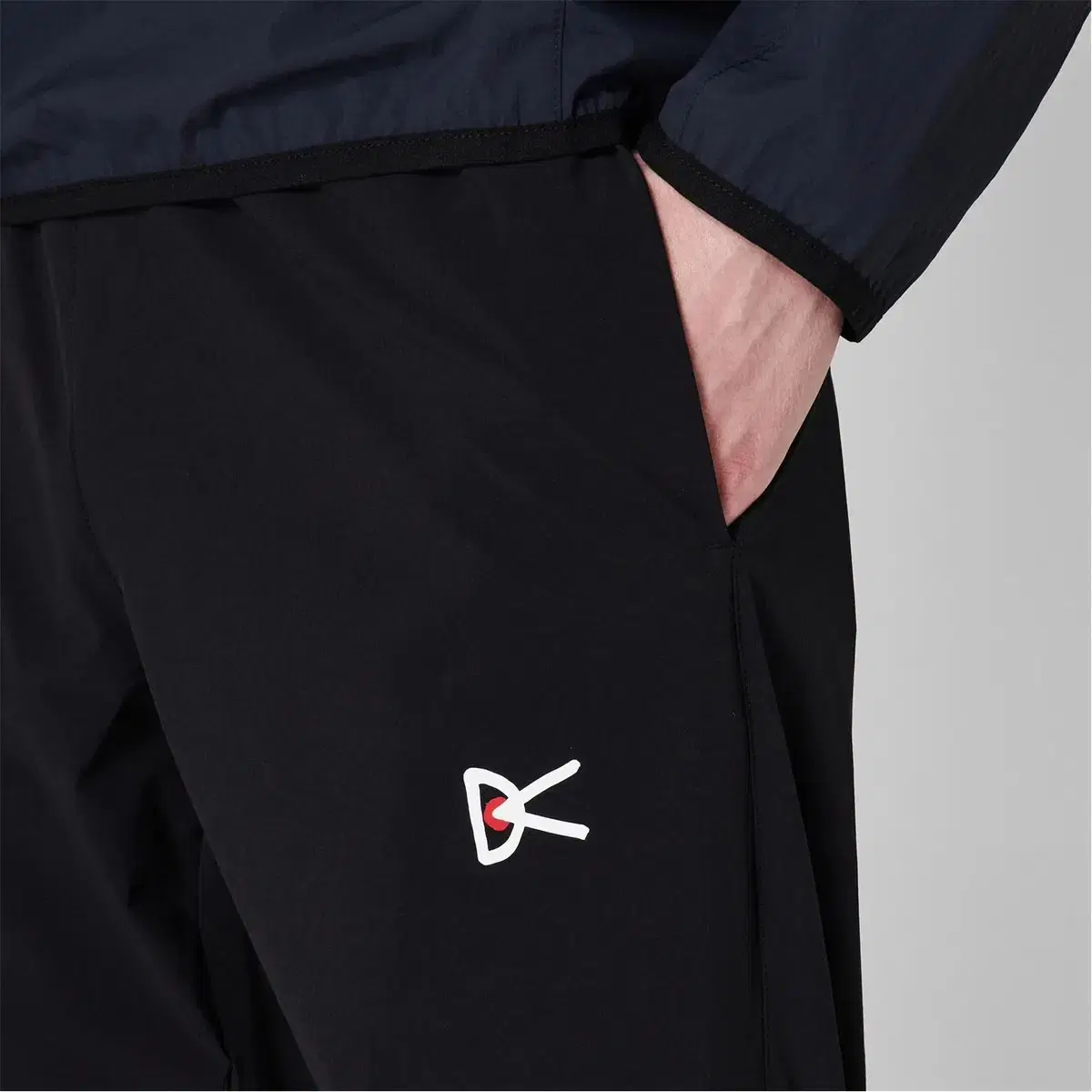 District Vision Tracksuit 디스트릭트비전 바지