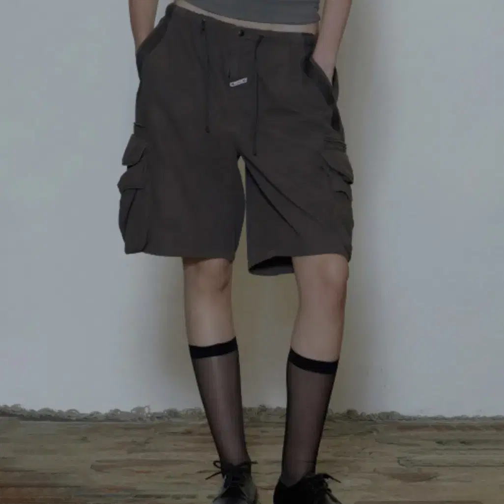 스컬프터 Twill Cargo Half Pants Charcoal 팝니다