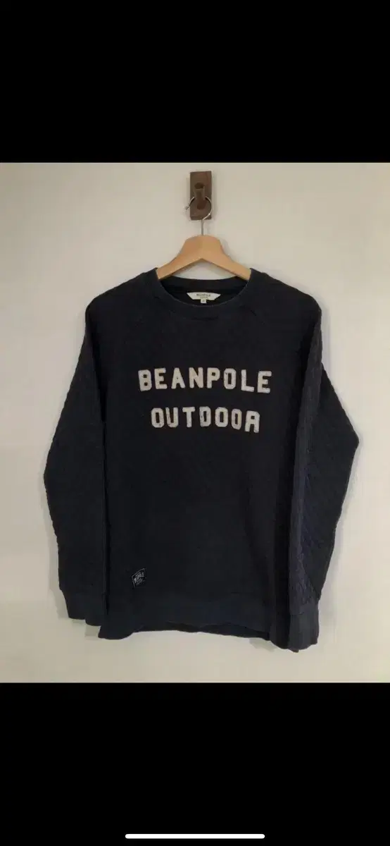 (95) Beanpole Outdoor Mantle