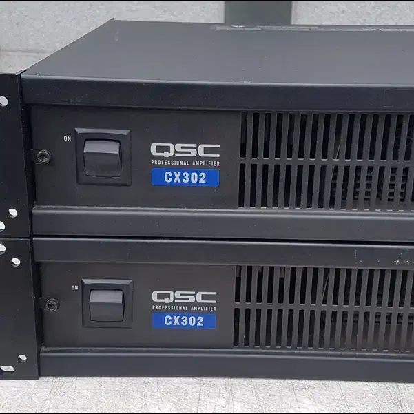 [QSC] CX302 중고 파워앰프 / 4옴 325W + 325W