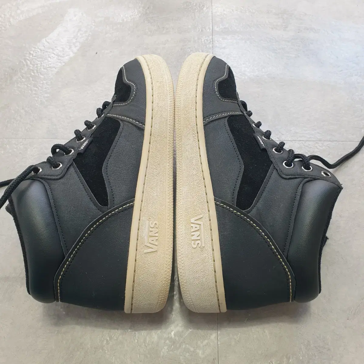 VANS 반스MAGNA 마그나 V2204(275)