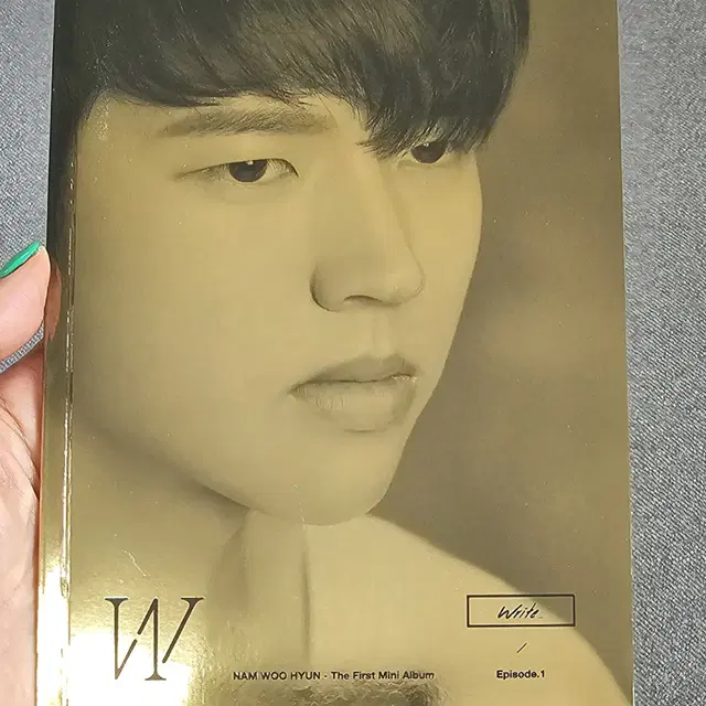 남우현 Write 한정판 눈뜬횬