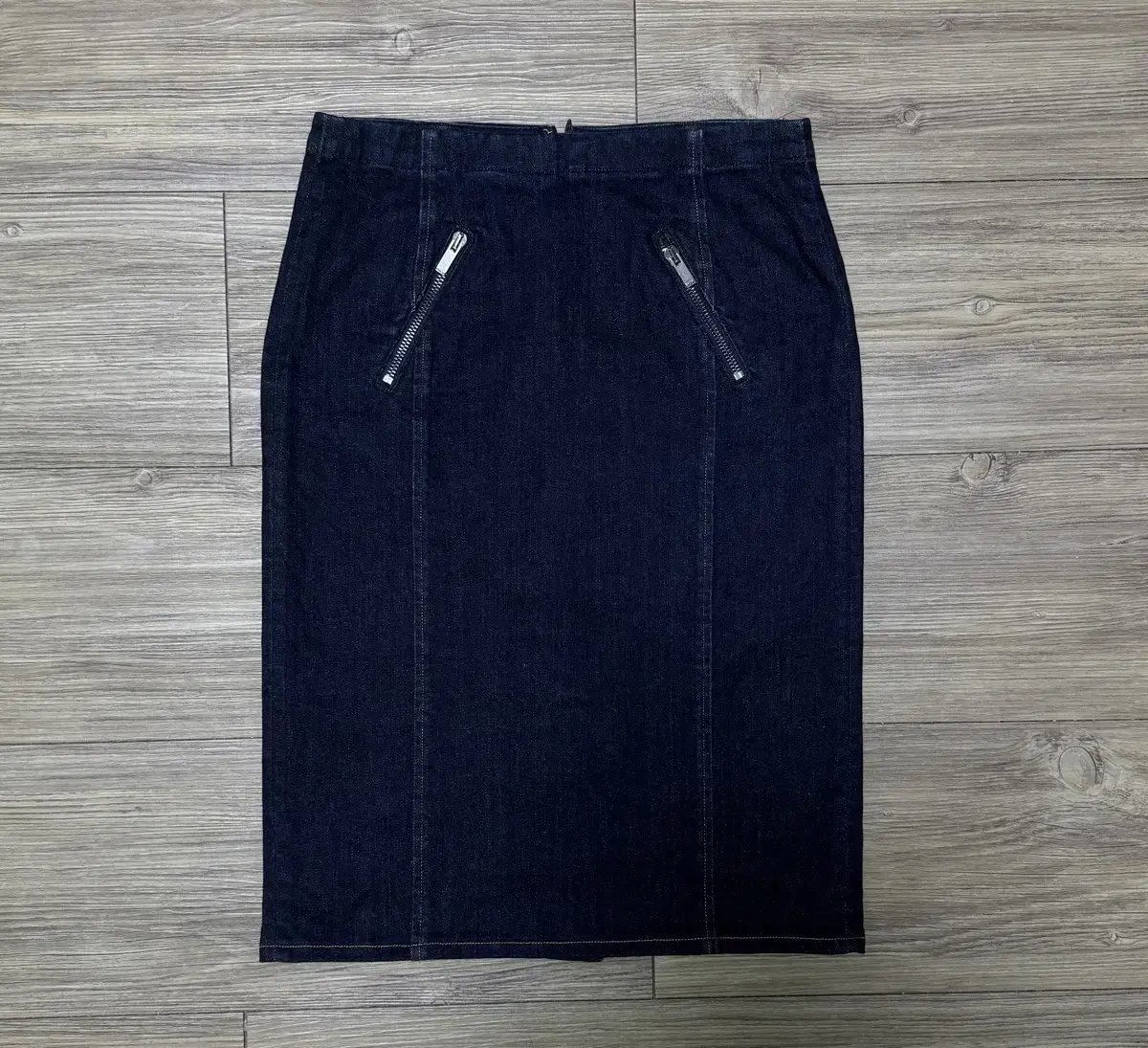 Polo Ralph Lauren IDEAL Zip-Rigid Denim Skirt