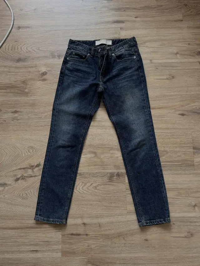 페이탈리즘 타이디크롭진 44 FATALISM Tydi crop jeans