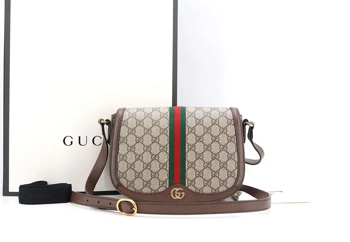 [Good Secondhand Luxury Goods Busan Branch] Gucci 601044 GG GG Shoulder Bag Condition S