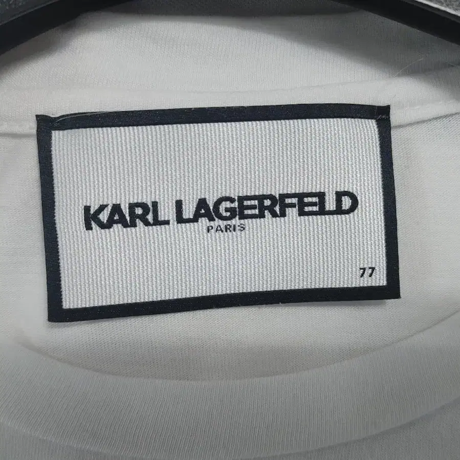 KARL LAGERFELD 칼라거펠드 큐빅중앙로고 반팔 라운드티