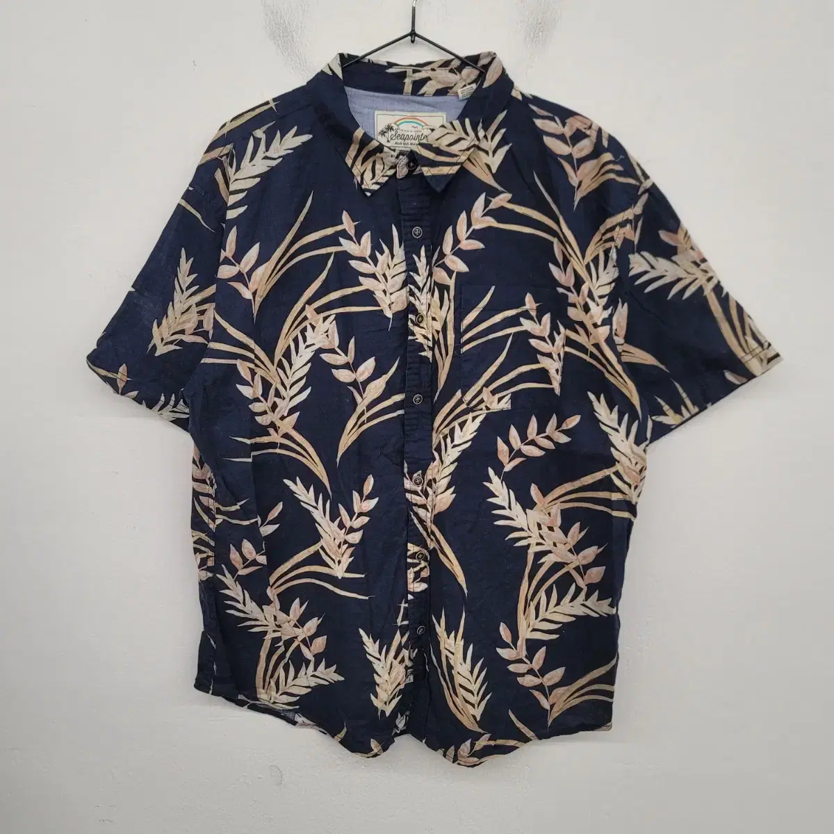 [105/XL] Seapointe Hawaiian Shirt