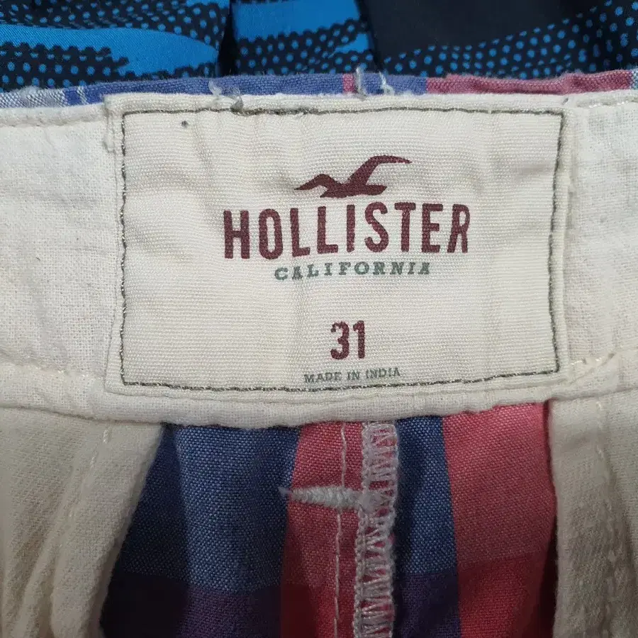 HOLLISTER 홀리스터 체크 반바지