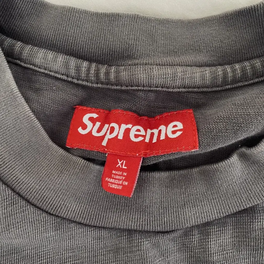 [XL] Supreme old english logo t shirts