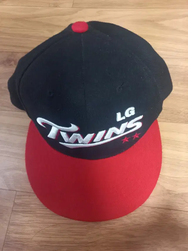 Lg twins 정품 모자 판매합니다