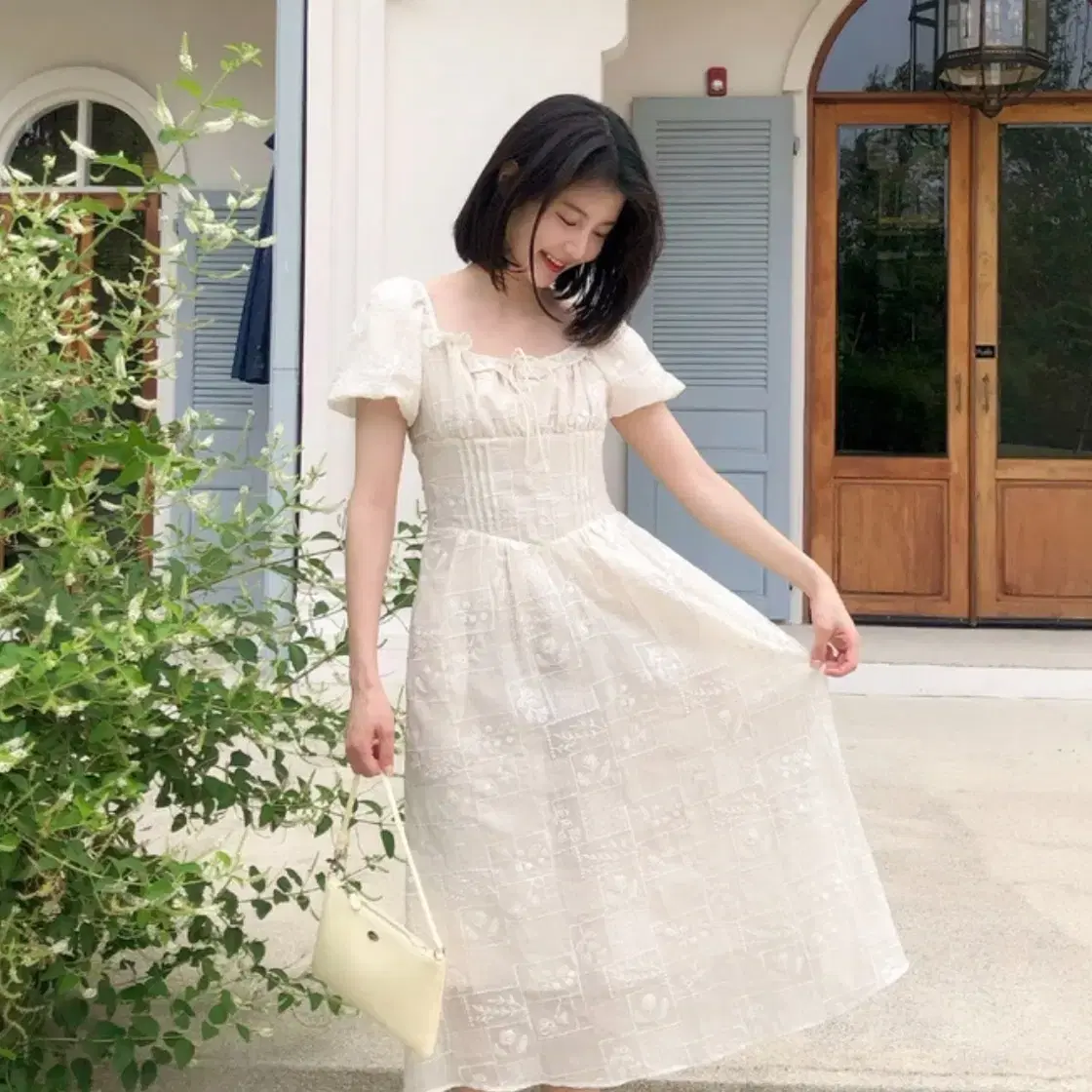 르니나 IRIE embroidery puff dress