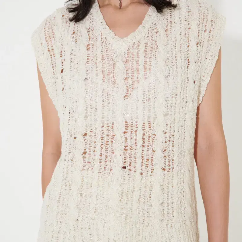 아워레가시 케이블 베스트 white sheer cable vest