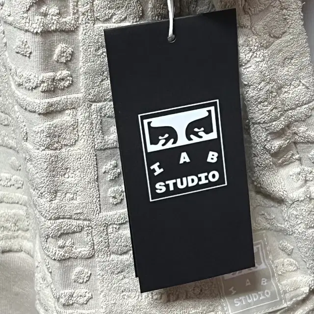 아이앱 x 오베이 iab studio 테리 폴로 실버 그레이