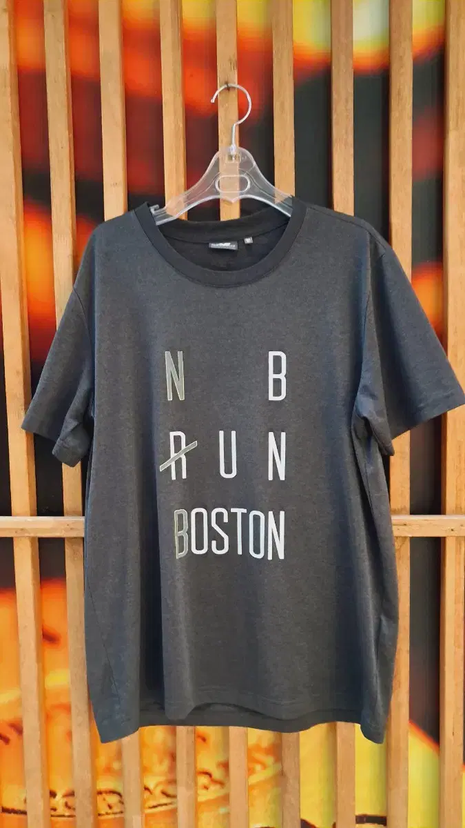 New Balance Round T-Shirt105