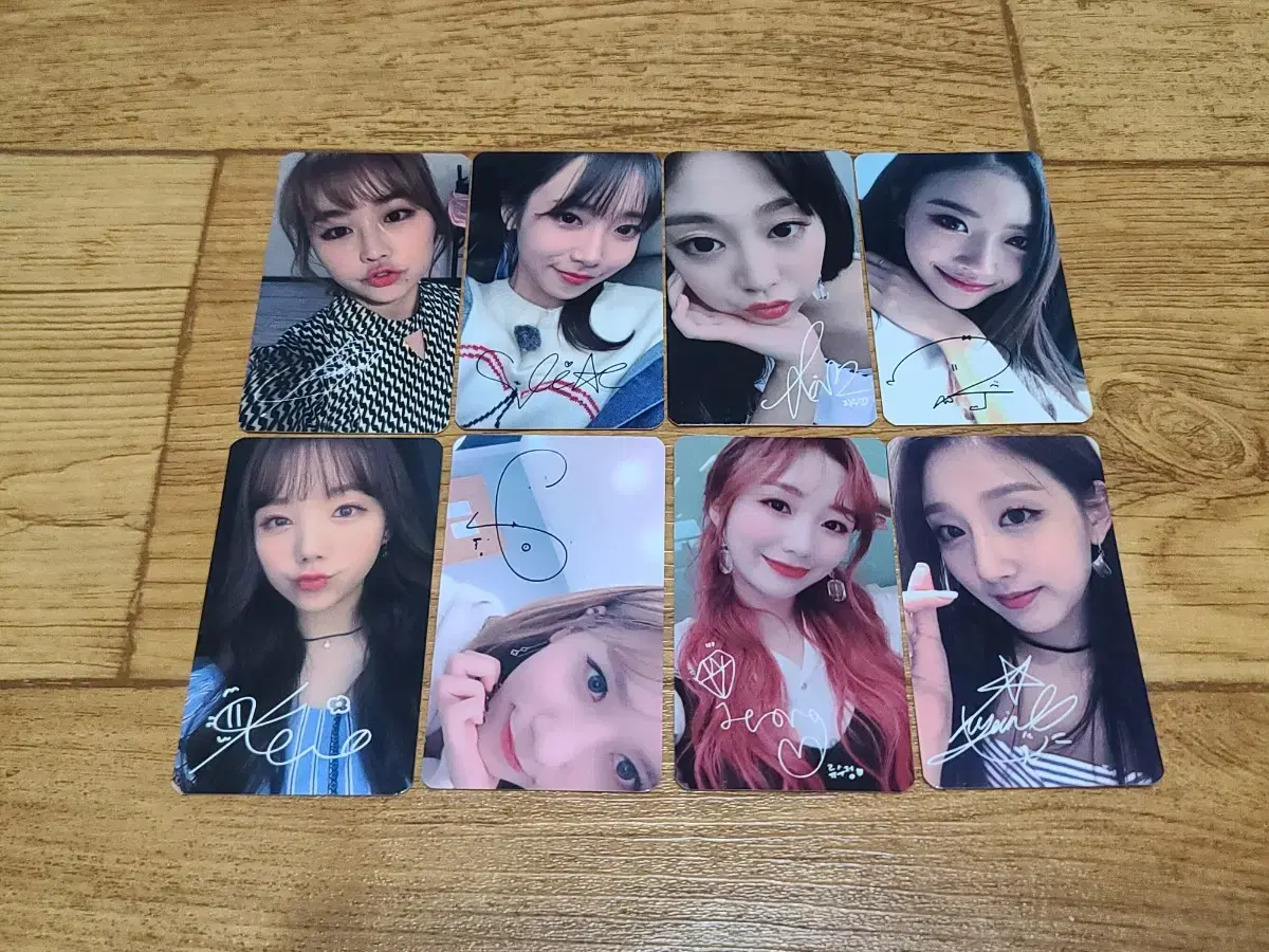 Lovelyz x Lovie Derby Official Photocard Set