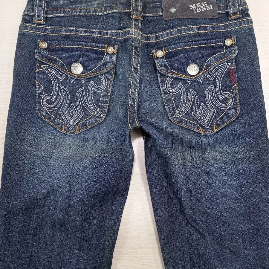 26 MEK Denim 골반 워싱 스판 슬림일자진 26-539