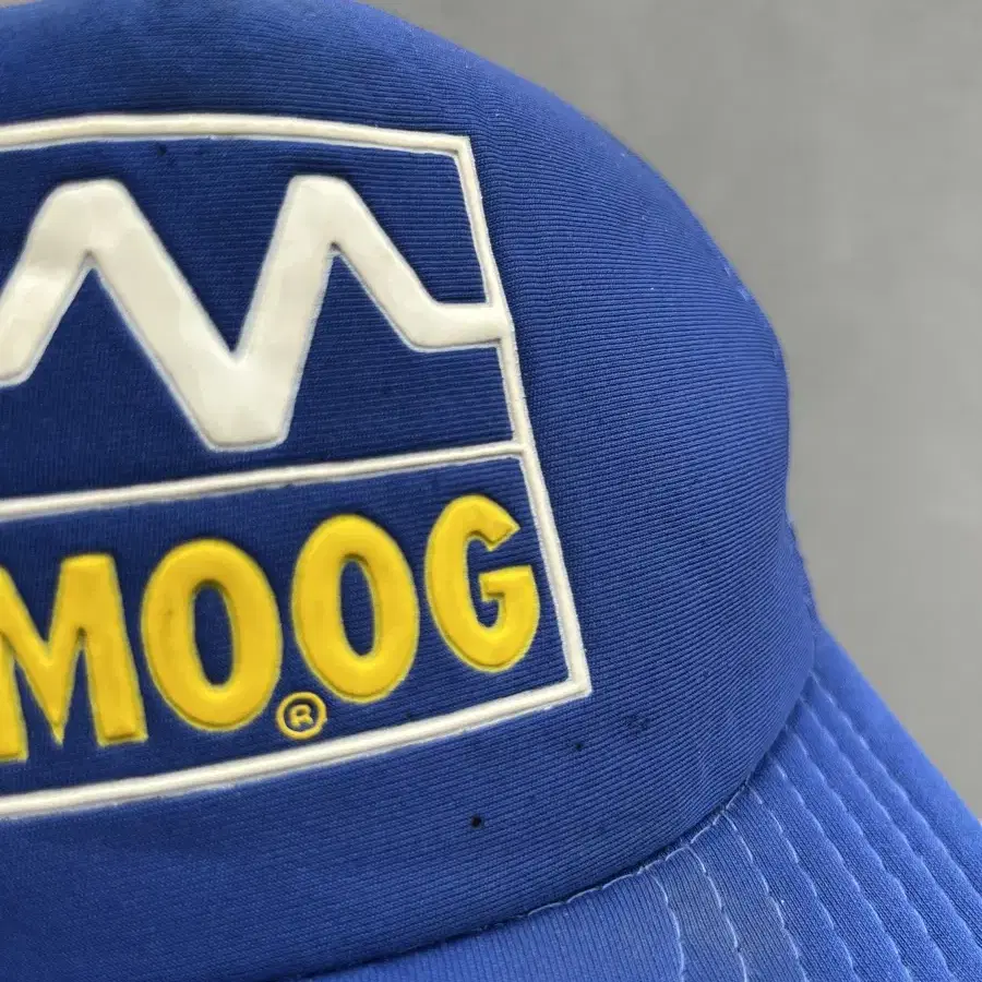 Moog vintage blue trucker cap