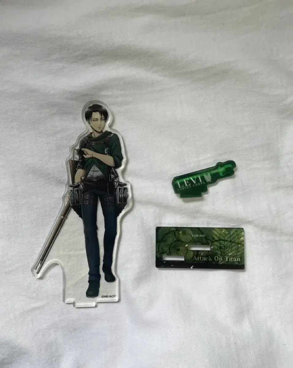 Attack on Titan Levi Gun Acrylic